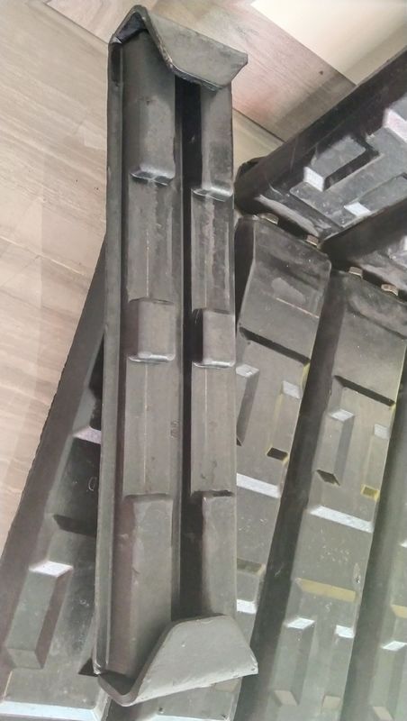 حفرة الحافلات الحافلة 200mm 300mm 400mm 500mm 600mm حذاء الحفارات الحافلة