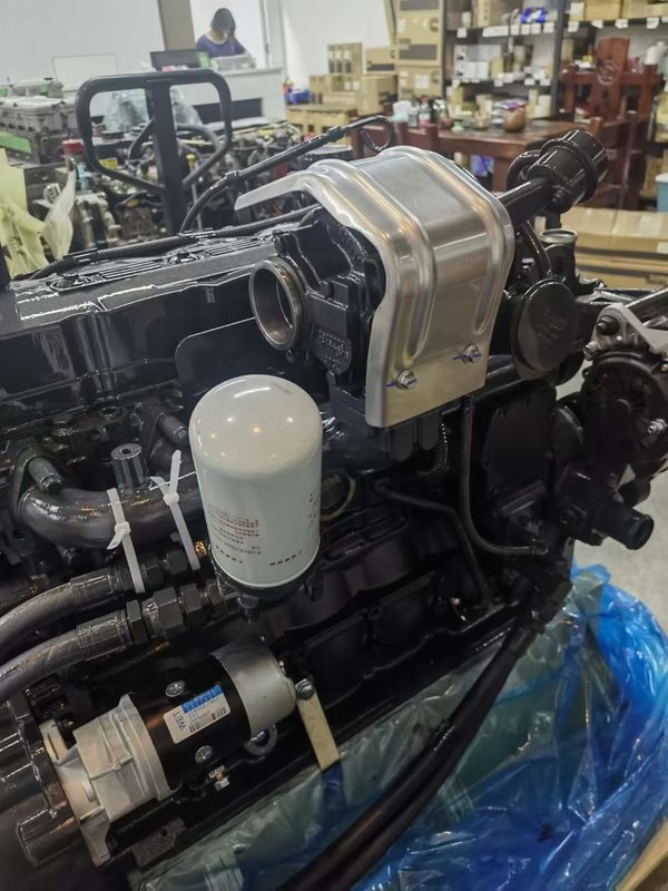 محرك Cummins QSB6.7 6D107 المستخدم في حفارات PC200-8/PC210-8/PC220-8/PC240-8