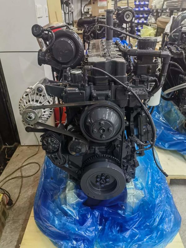 محرك Cummins QSB6.7 6D107 المستخدم في حفارات PC200-8/PC210-8/PC220-8/PC240-8