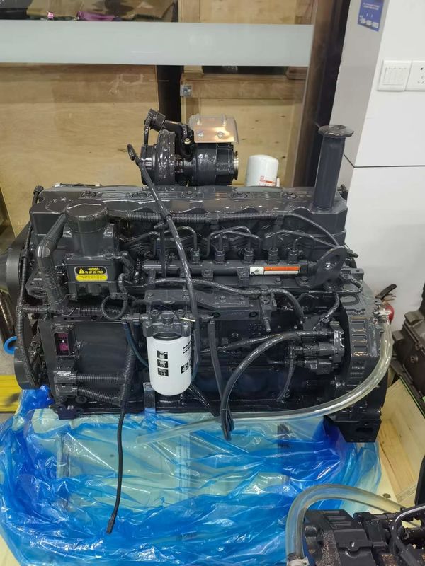 محرك Cummins QSB6.7 6D107 المستخدم في حفارات PC200-8/PC210-8/PC220-8/PC240-8