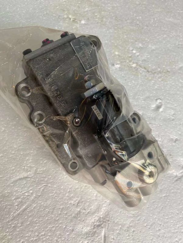 2058 K9T06-V الحفرة الهيدروليكية قطع D4 06228 التحكم في جهاز التشغيل المضخة المنظم
