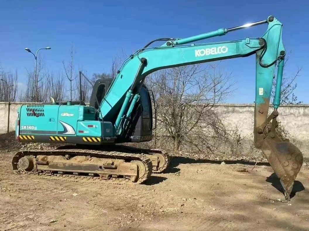 حفرة هيدروليكية 2018 كوبيلكو SK140-8 مع 5000 ساعة تشغيل جاهزة للعمل