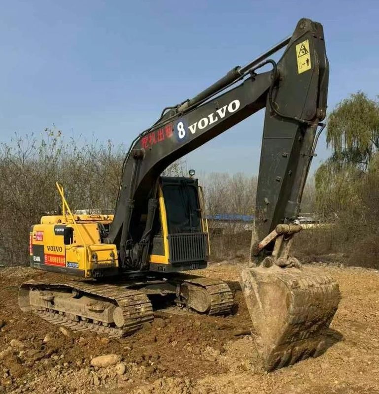 حفرة فولفو EC140 مستعملة في حالة ممتازة جاهزة للشحن السريع في جميع أنحاء العالم