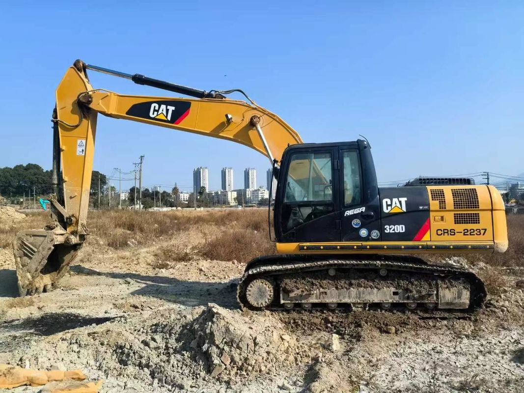 الحفرة Caterpillar 320D المستعملة 20 طن سعة كاملة تاريخ الخدمة معتمدة CE ISO