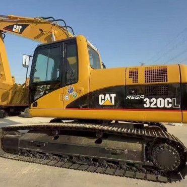 حفرة CAT 320C L مستعملة 5-5km / h سرعة السفر 6-4L أداء محرك النقل