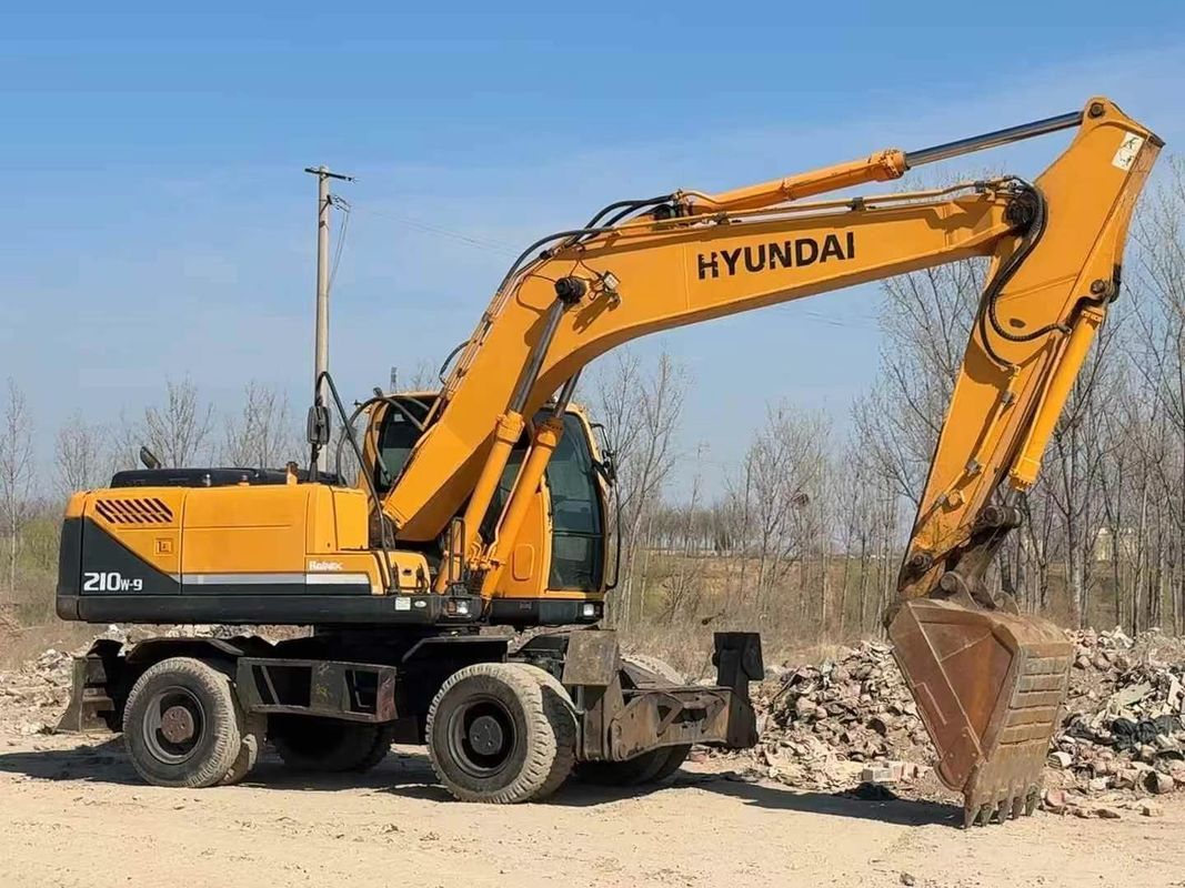 المستخدمة 2014 Hyundai 210-9 عجلة الحفريات | حالة موثوقة | سعر بأسعار معقولة