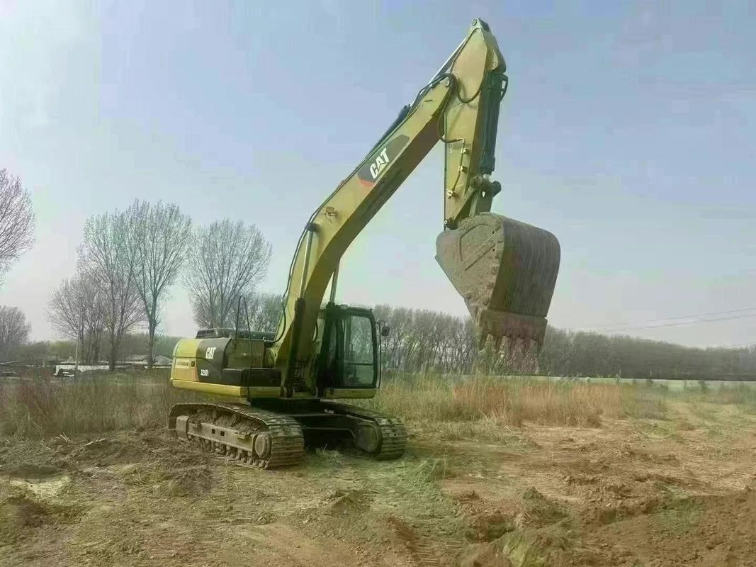 محفر CAT 329D2 مستعمل للبيع حالة جيدة لعمل البناء الثقيل