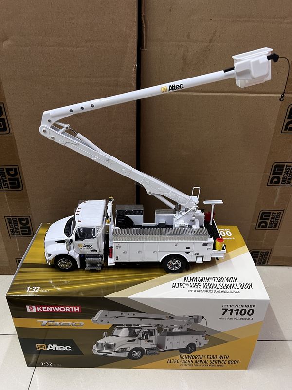 DM 1/32 Kenworth T380 منصة عمل جوية شاحنة سبيكة مركبة بناء نموذج 71100